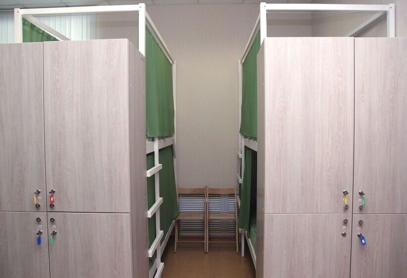 공동 객실, Adres Hostel