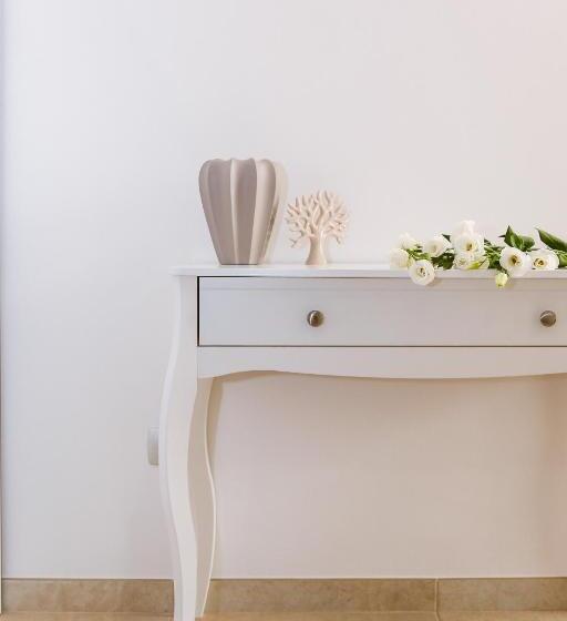 Standard Szoba, Il Lilium