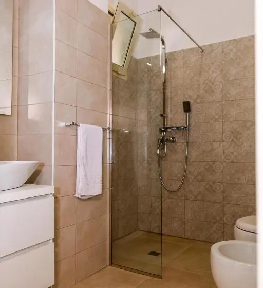 Standard-huone, Il Lilium