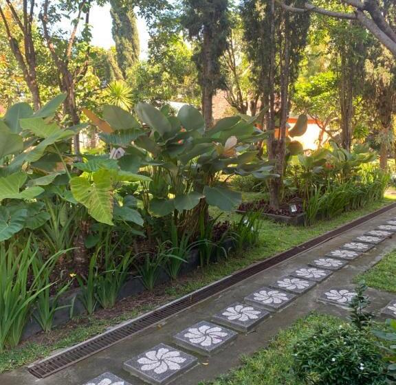 חדר סטנדרט עם מרפסת, Batur Sunrise Guesthouse