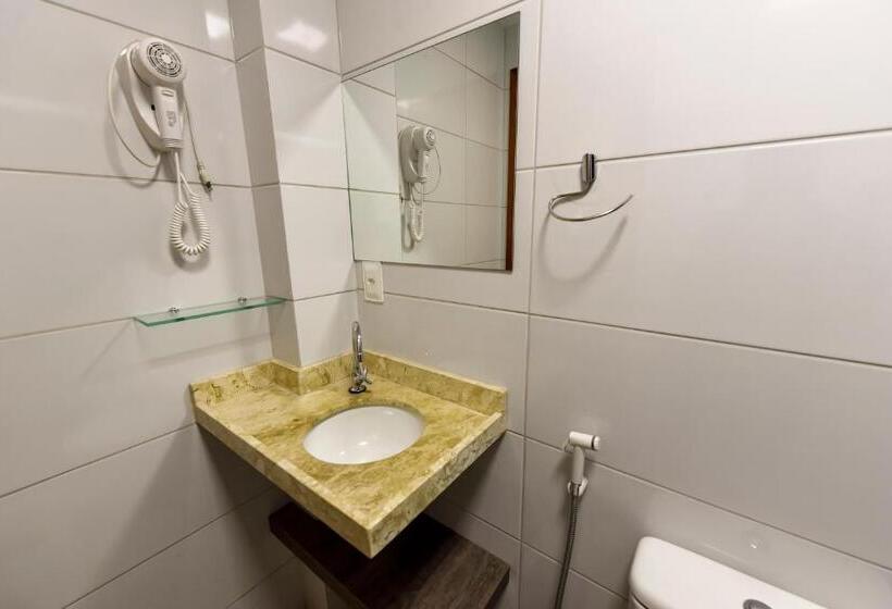 スタンダードトリプルルーム, Mais1