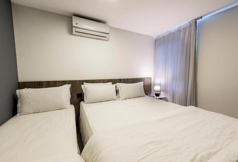 スタンダードトリプルルーム, Mais1