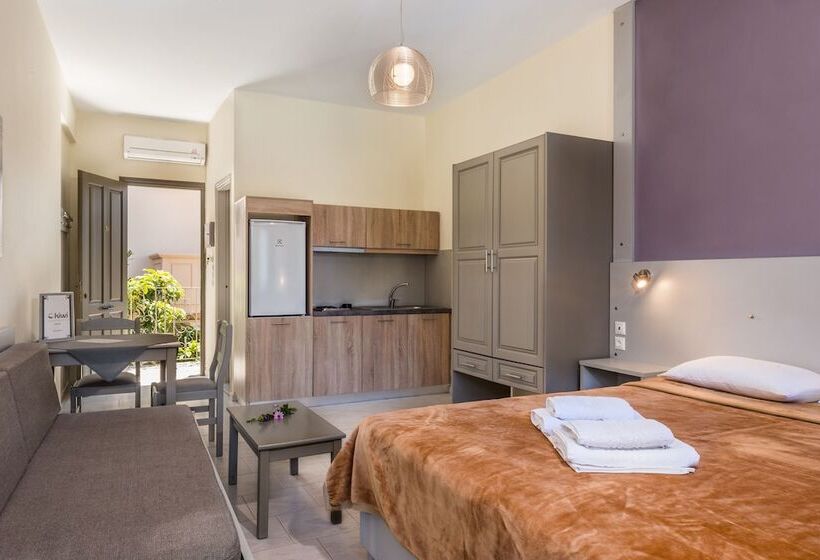 标准工作室带泳池景, Kiwi Apartments