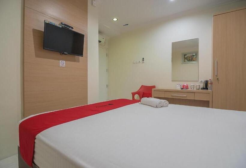 Номер Стандарт, Reddoorz Near Mt Haryono Semarang