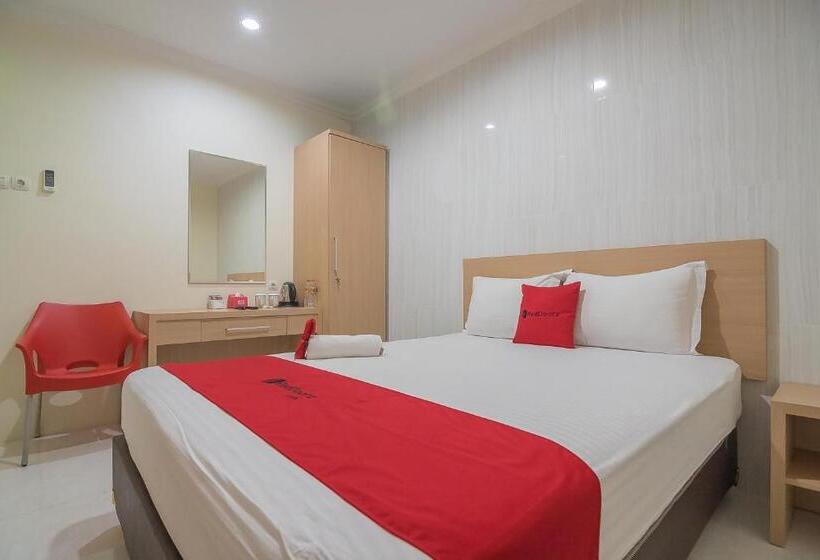 Номер Economy, Reddoorz Near Mt Haryono Semarang