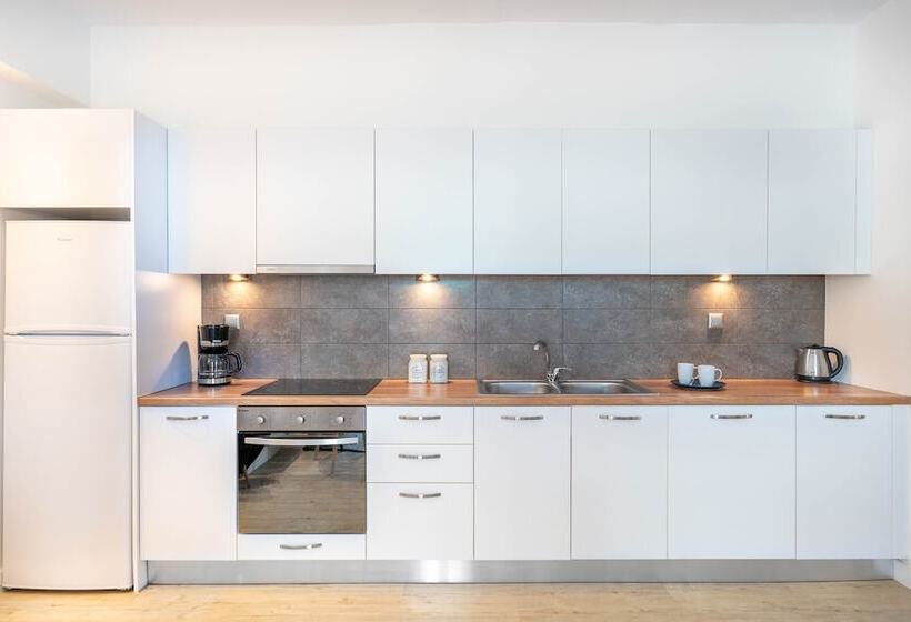 Апартаменты 2 Спальни, Athens Morum City Apartments