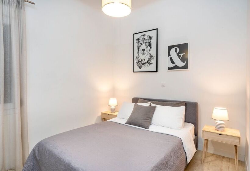 Апартаменты 3 Спальни, Athens Morum City Apartments