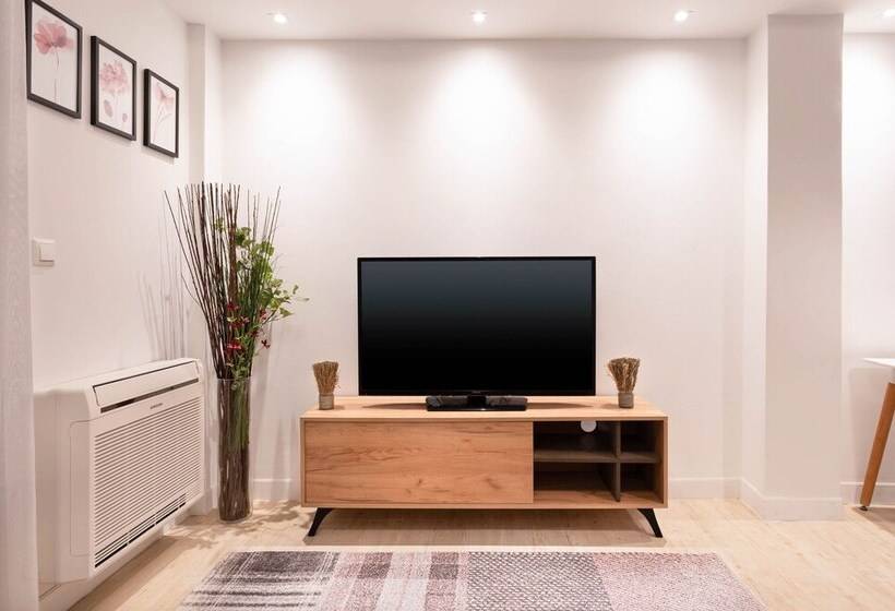 3 Bedroom Apartment, Athens Morum City Apartments