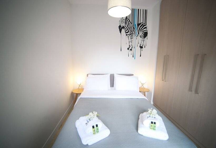 Апартаменты 2 Спальни, Athens Morum City Apartments