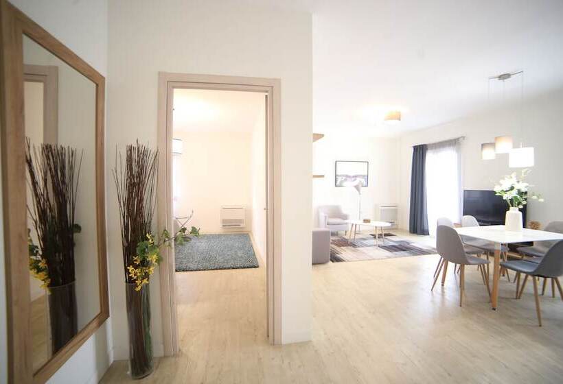 Апартаменты 3 Спальни, Athens Morum City Apartments