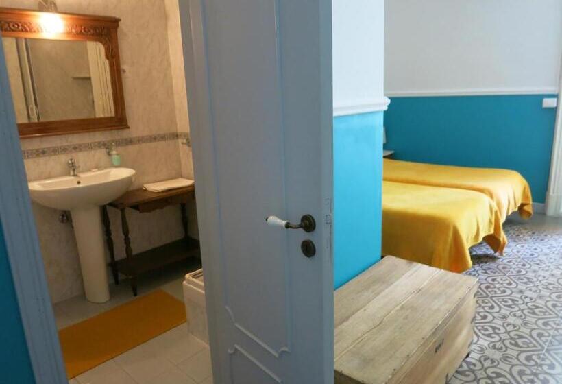 غرفة قياسية, Maison Decò