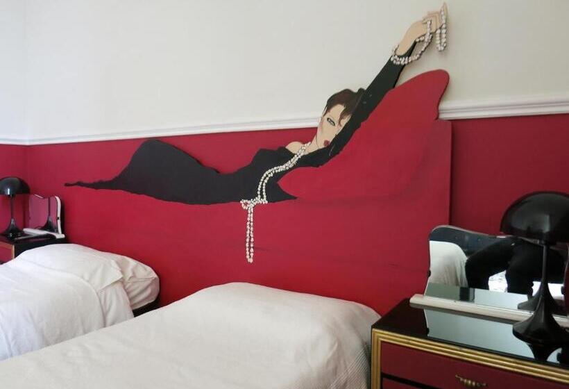 غرفة كلاسيكية ثلاثية, Maison Decò