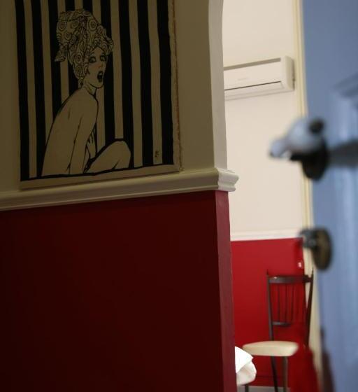 غرفة كلاسيكية ثلاثية, Maison Decò