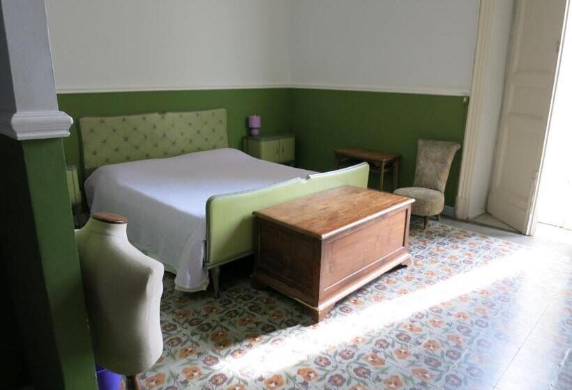 غرفة كومفورت ثلاثية, Maison Decò