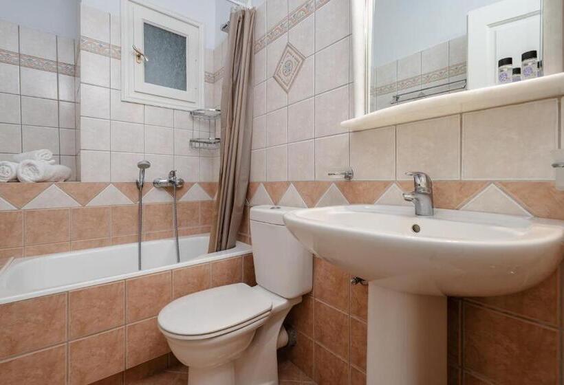 استودیو استاندارد با تخت کینگ, Erato Inn Naxos