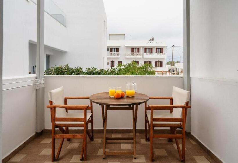 إستوديو قياسى سرير كينج, Erato Inn Naxos