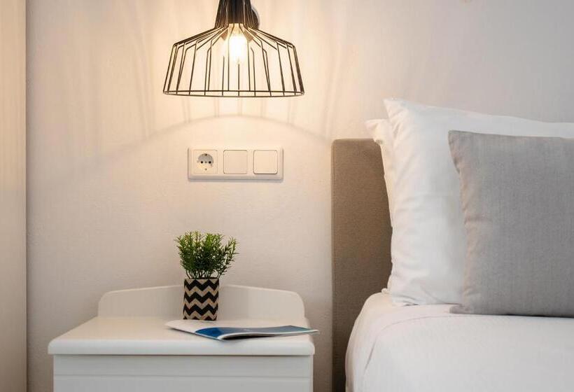 استودیو استاندارد با تخت کینگ, Erato Inn Naxos