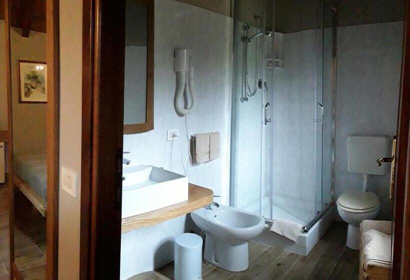 חדר סופריור, Sostio A Levante