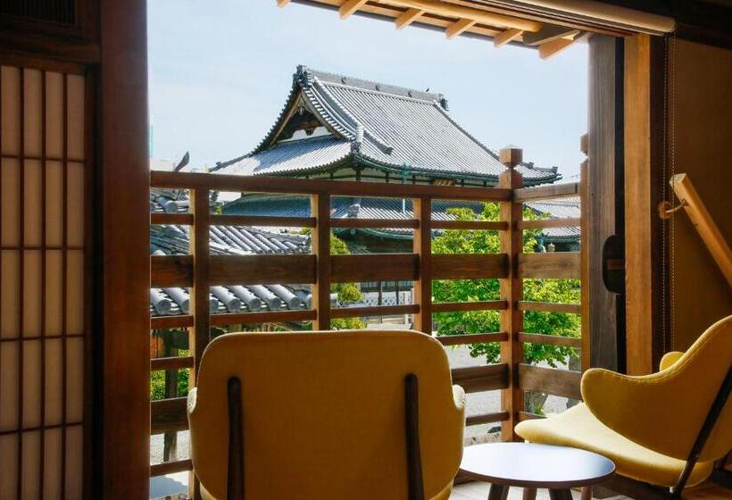 סוויטה, Kariya Ryokan Q