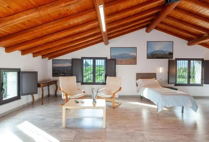 マウンテンビュースイート, Agriturismo Dell'etna