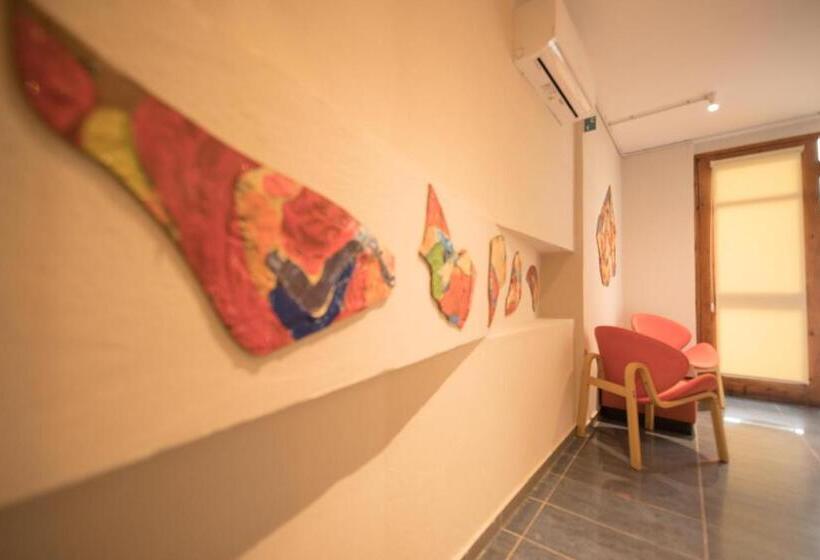 공동 객실, Mosaic Home