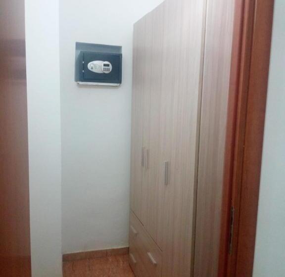 اتاق سوپریور, Beauty House