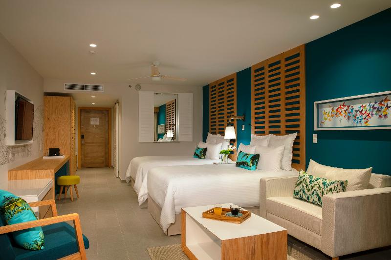 Junior Suite met Uitzicht op Zee aan de Zijkant, Dreams Natura Resort & Spa  All Inclusive