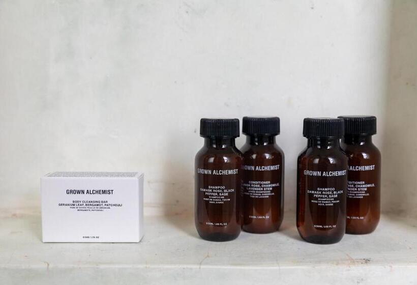 스탠다드 룸 킹사이즈 침대, Harding Boutique