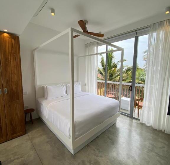 스탠다드 룸 킹사이즈 침대, Harding Boutique