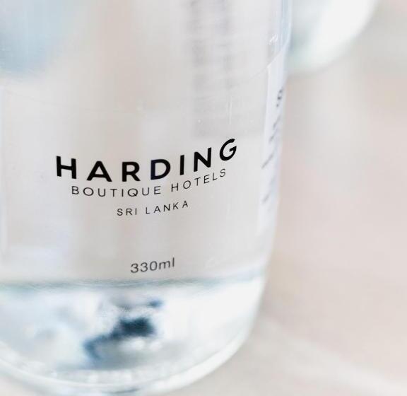 디럭스 룸 킹사이즈 침대, Harding Boutique