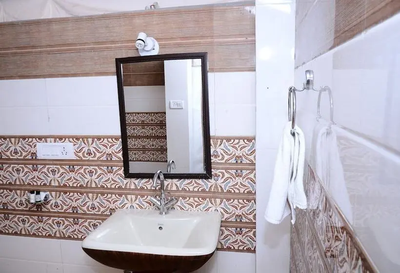 اتاق لوکس, Kumbhal Palace And Resort