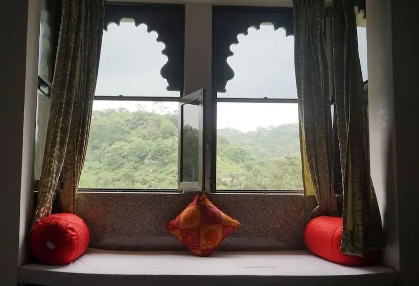 اتاق لوکس, Kumbhal Palace And Resort