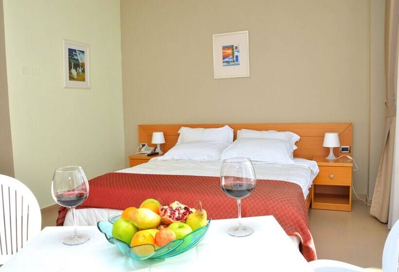 חדר סטנדרט, Pastarella Radhime