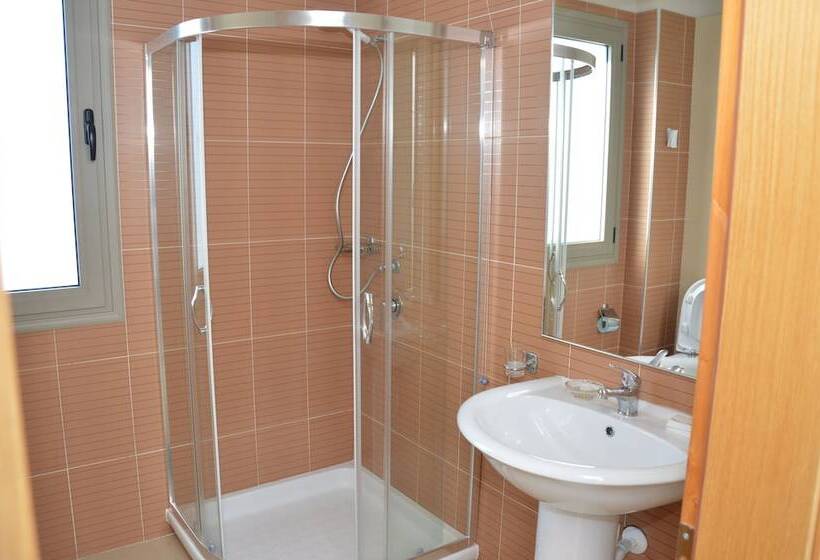 Triple Room Sea View, Pastarella Radhime