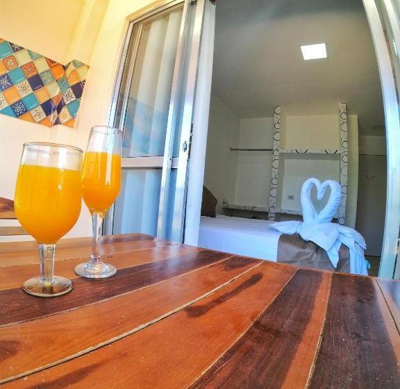 اتاق لوکس با بالکن, Pousada Sereia Do Porto