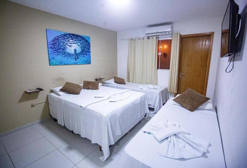 اتاق استاندارد چهارنفره با بالکن, Pousada Sereia Do Porto