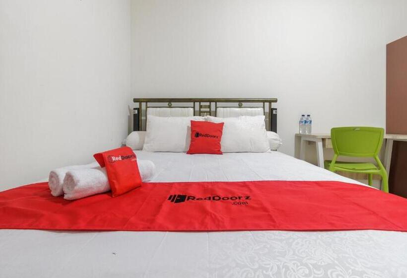 Номер Стандарт, Reddoorz Near Ap Pettarani 3