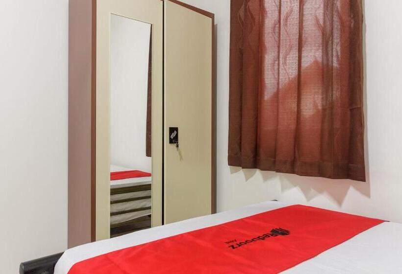 Номер Стандарт, Reddoorz Near Ap Pettarani 3