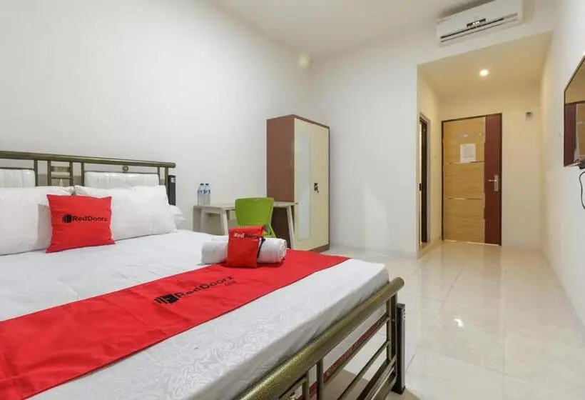 エコノミールーム, Reddoorz Near Ap Pettarani 3