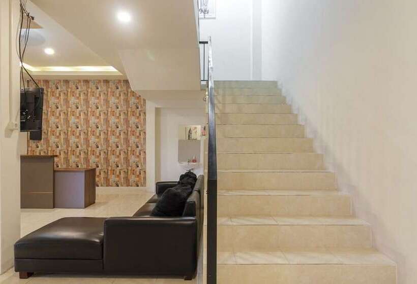 Номер Стандарт, Reddoorz Near Ap Pettarani 3