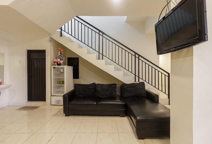 Номер Стандарт, Reddoorz Near Ap Pettarani 3