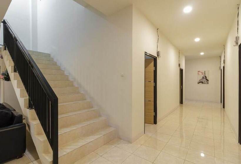 Номер Стандарт, Reddoorz Near Ap Pettarani 3