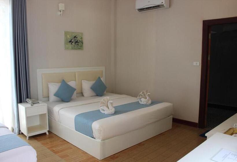 デラックスファミリールーム, Scarlet Sails Resort