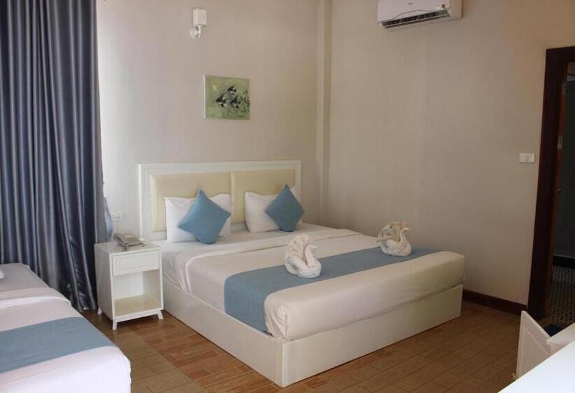 豪华家庭房间, Scarlet Sails Resort