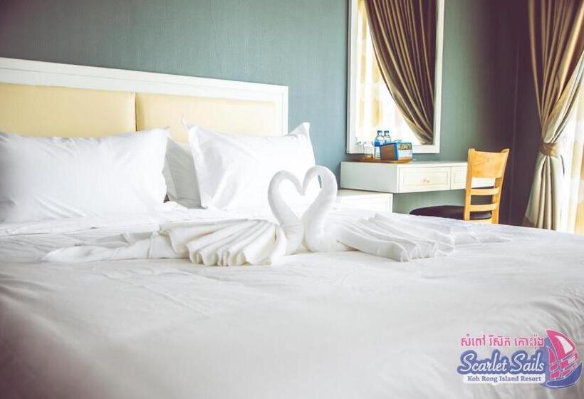 オーシャンビュースイート, Scarlet Sails Resort