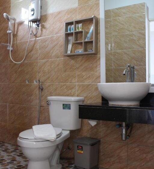 デラックスバンガロー, Scarlet Sails Resort