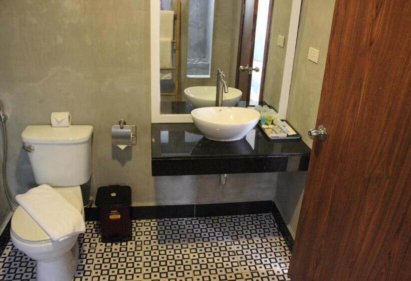 デラックスバンガロー, Scarlet Sails Resort