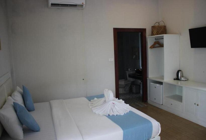 スーペリアールーム, Scarlet Sails Resort