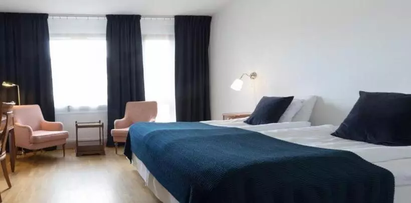 Standard Szoba, First Hotel Statt