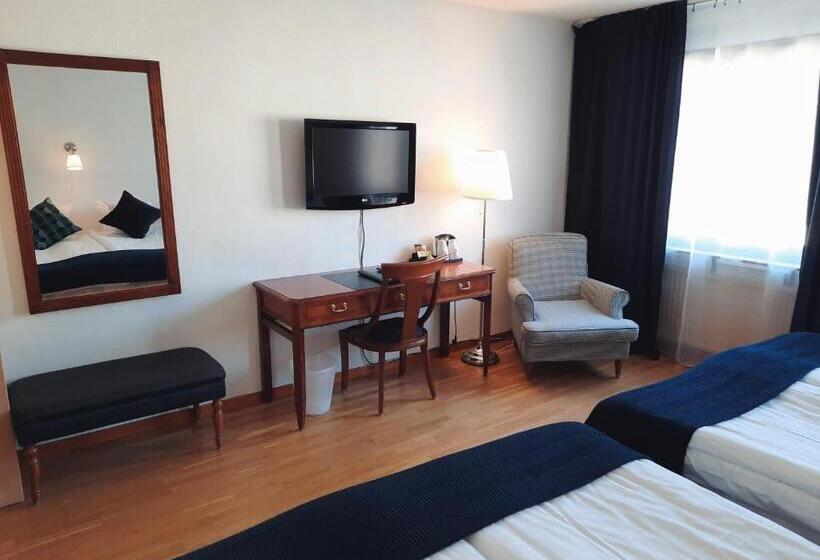 Семейный Номер, First Hotel Statt